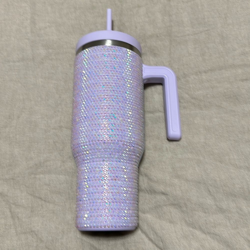 Hydrapeak crystal bottle water